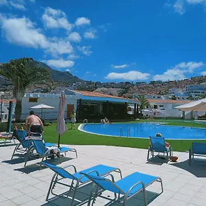 Apartahotel Malibu Park